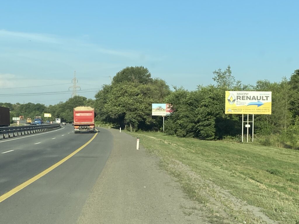 Автомагистраль М4-Дон км 1041+950 м справа по ходу км Автомагистраль М4-Дон км 1041+950 м справа по ходу км